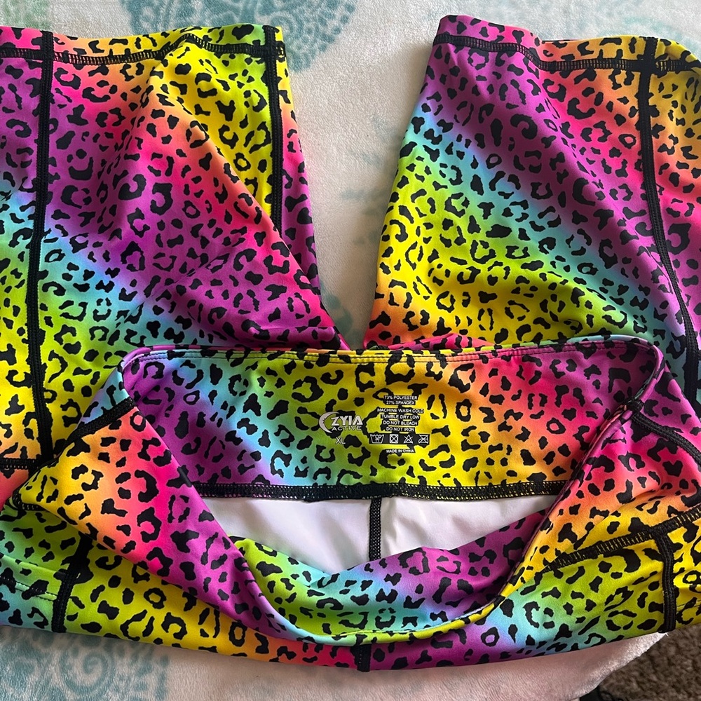 Biker shorts. Rainbow leopard print